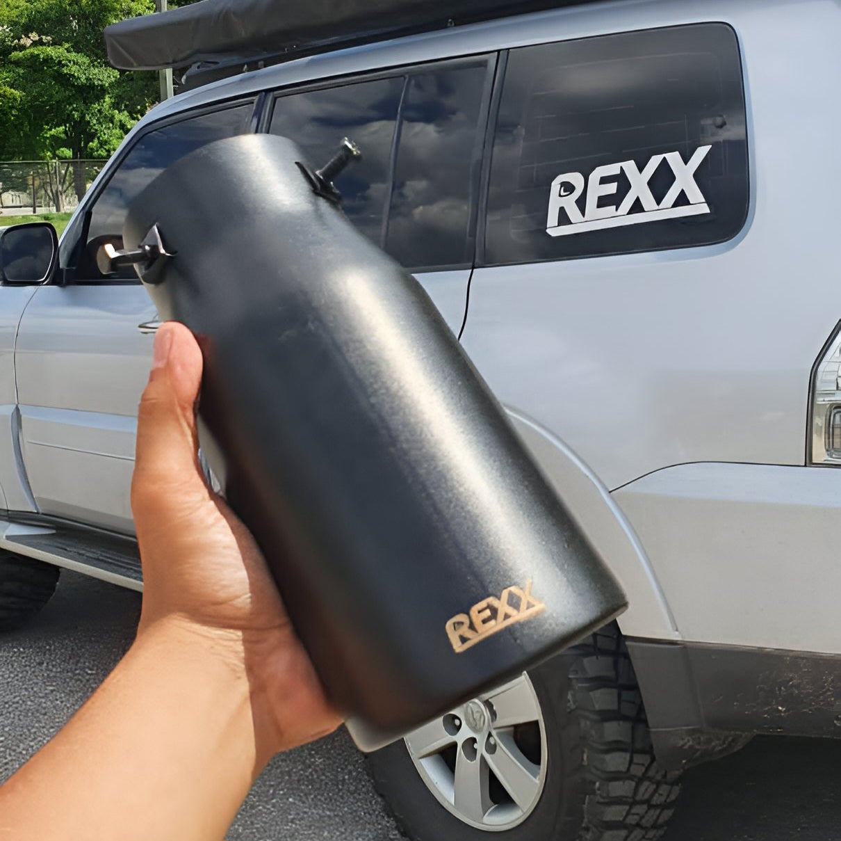 REXX Exhaust Tip Negro Mate 1.5"-2.5" ajustable 4"x9" Stainless Steel